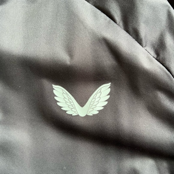 Castore Active Run Jacket - Picture 2 of 3